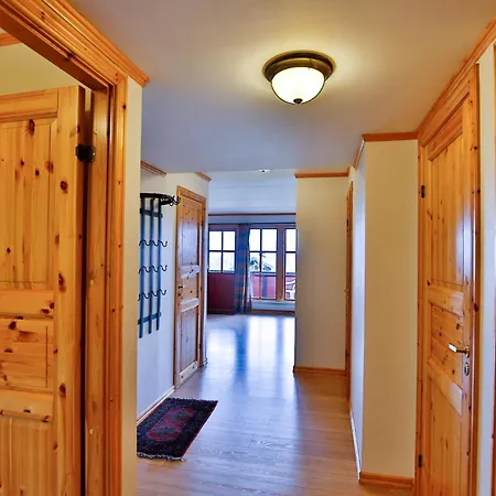 Handicap-friendly With 3 Bedrooms * Beitostolen
