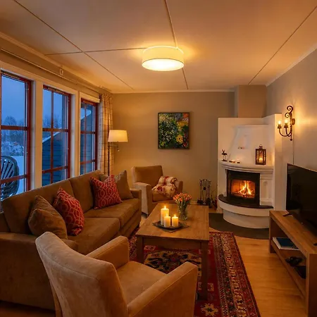 Handicap-friendly With 3 Bedrooms *