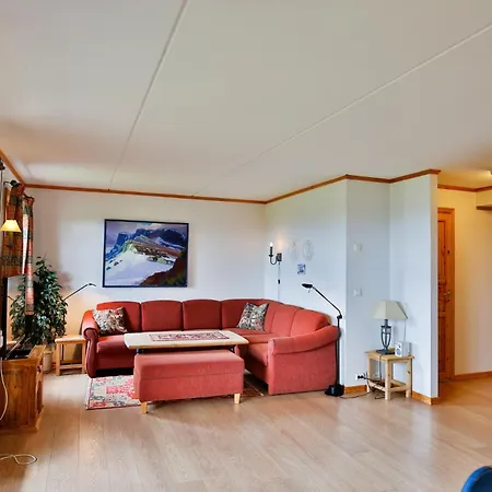 3-Bedroom Apartment Central & Wheelchair Access בית נופש *