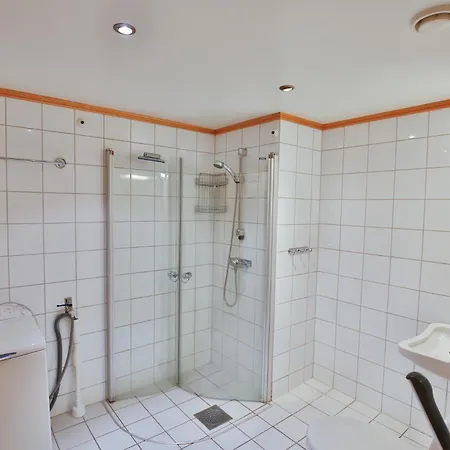 3-Bedroom Apartment Central & Wheelchair Access *